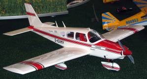Graupner PIPER CHEROKEE Abb. 1